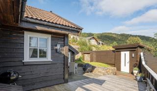 Peaceful Cabin In Skrabbavikjå With Fjord View - Hervik - 8
