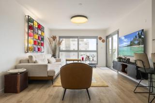 Poleg Beach Seaview Stylish Stay by Sea N' Rent - 5