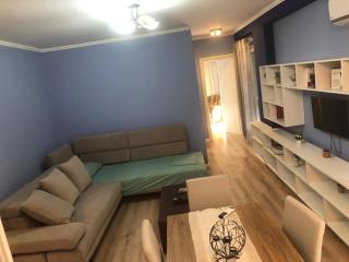 Modern cozy apt w/in 10 min walk from main square - Tirana - 9