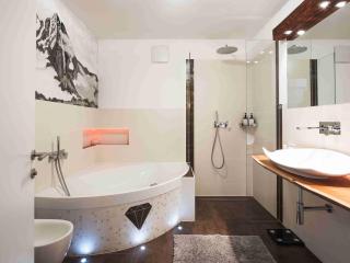 Luxury Larch Loft - 5