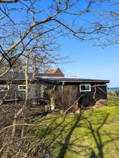 Authentic Beach House In Ballen - 9