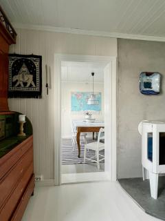 Peaceful Log Cabin By The Fjord On Ytterøy - Ytteroy - 8