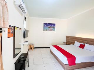 RedDoorz at Hotel Mutiara - Madiun - 2