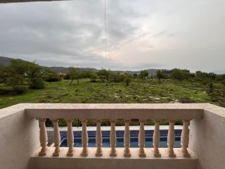 Royal Villa 3 - Lonavala 3BHK Bungalow with Swimming Pool - Lonavla - 3