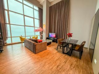 HappySty by Golden Hour Maritime Suite - George Town - 2