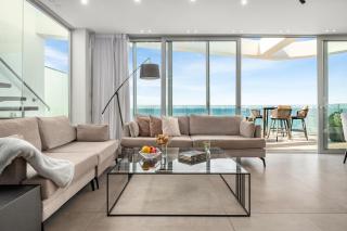 Rooftop Jacuzzi Seafront Penthouse by Sea N' Rent - Haifa - 8