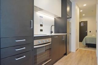 Elegant City Centre Studio - 8