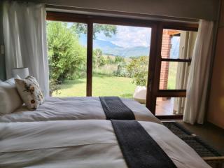 Haus Mikaya, Cathkin Estate by Euphoric Leisure - Champagne Valley - 0