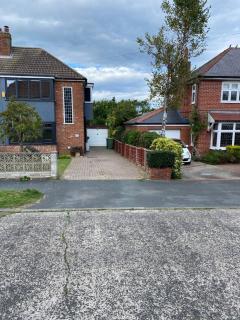 Lovely Semi-Beach 2x Pubs -5 min walk-Pets welcome-Parking-Garden - Scalby - 5