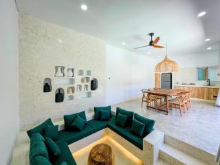 Kuta Mansion 1 - Best Deal in town, 2bedroom, Full AC, Kuta, Lombok - Kuta Lombok - 1