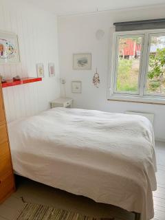 Idyllic Cabin With Sea View On Peaceful Island - 9