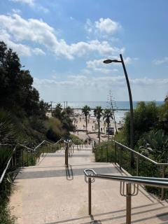 Sea Breeze Netanya Retreat with Mamad by Sea N' Rent - Netanya - 2