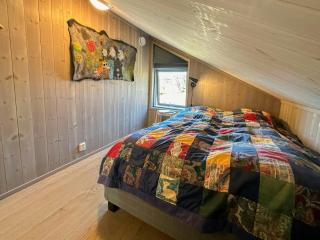 Architect Designed Cabin With Panoramic Views - 9