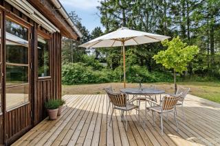 70S Wood Home With Grandma Vibes - 5