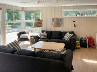 Cozy Summer House Near Sandy Beach On Bornholm - 9