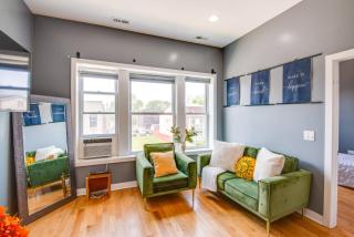 Walk to Chicagos Shops and Eats Bronzeville Duplex - Chicago - 6