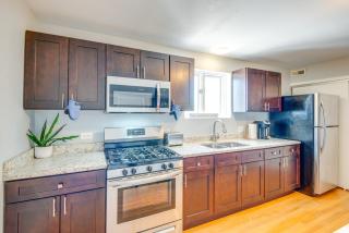 Walk to Train and Bus Updated Chicago Apartment - 3