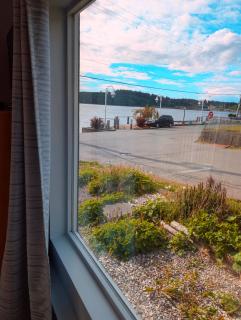 Gordie's Inn & Suites - Alert Bay - 6