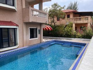 Royal Villa 3 - Lonavala 3BHK Bungalow with Swimming Pool - Lonavla - 9