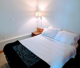 Gordie's Inn & Suites - Alert Bay - 0