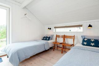 Seaside Cabin With Ocean View And Sunny Terrace - 6