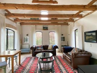 Rustic Barn Conversion Close To The Lake - Jabel - 9