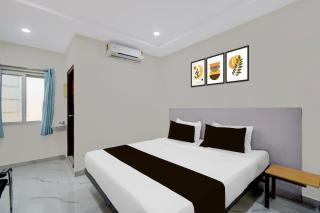 Townhouse SV Hotels - Lingampalli - 8