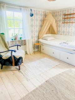 19Th Century House With Antiques In Rural Setting - Sandared - 5