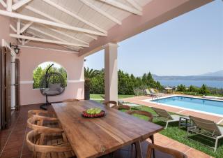 Marathi Hilltop Oasis Sea View Villa - Marathi - 1