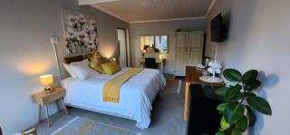 McCrae's Garden Suite - 0