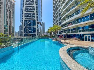 Comfy Studio with Views Near Marina & Burj Al - 6