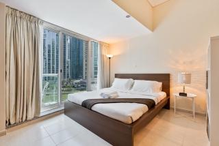 Comfy Studio with Views Near Marina & Burj Al - 9