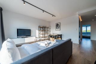 Osiedle Szafirowe Chic Apartment by BookingHost - Suchy Las - 1