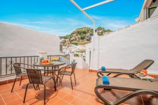 Andalucian house with rooftop terrace in the heart of Frigiliana - Frigiliana - 1