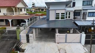 Spacious Minimalist Home for Families Group 14pax - Kuching - 0