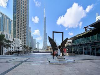 Trophy - Downtown Skyview Residence in 35th floor - Dubai - 2