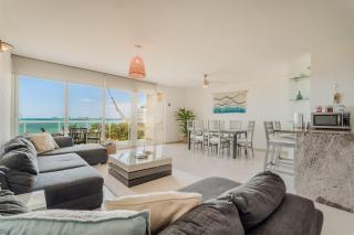 CARlBE Beachfront 2BDR with pool by Casa Paraiso - Cancún - 2