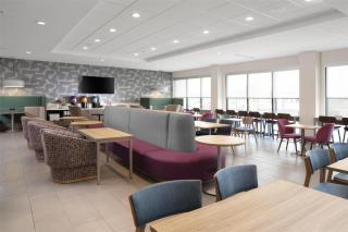 Home2 Suites By Hilton Dallas East - 4