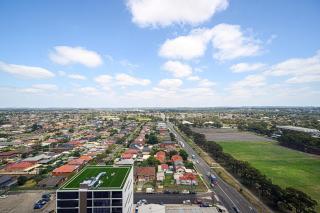 Liverpool Modern new 2 Bedroom APT View & Parking - Liverpool - 6