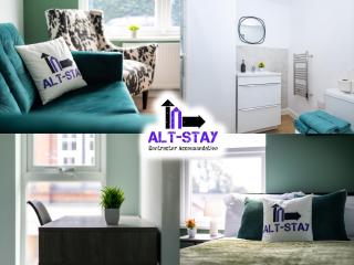 Alt-Stay Lofthouse, Wakefield M1 & M62 - Contractors - 4x En-suite - Fast Fibre Wi-Fi - Long stays - Lofthouse - 0