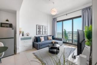 Waves - Stylish Blue Haven near Town Square Park - Dubai - 9