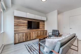 Modern & Luxury Apartment with Full Amenities - Vancouver - 7