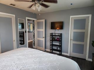 2 1 Cozy Home - Stockton - 1