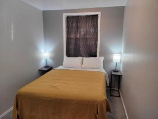 Your cozy little house away from home plus jacuzzy - West Wendover - 5