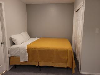 Your cozy little house away from home plus jacuzzy - West Wendover - 4