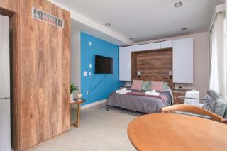 Modern Studio Condo in Central Prime Location - Vancouver - 4