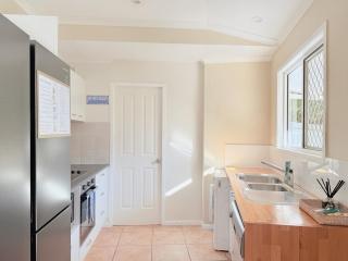 Charming 2BR with Yard&Parking - Brisbane - 6