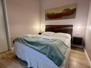 1 Aprt & 5 Stylish Hotel Rooms, Comfort & Convenience Combined - Wenen - 7