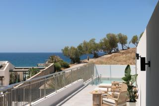 EmJo Villa, By the Sea, Stroll to Beach & Dining, By ThinkVilla - Panormos - 8