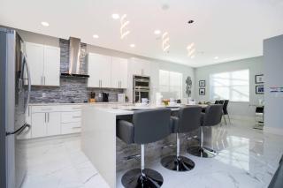 Last Minute Disney Getaway! Private Pool, Hot Tub & Games Room. Book Now! #60493 - Kissimmee - 2